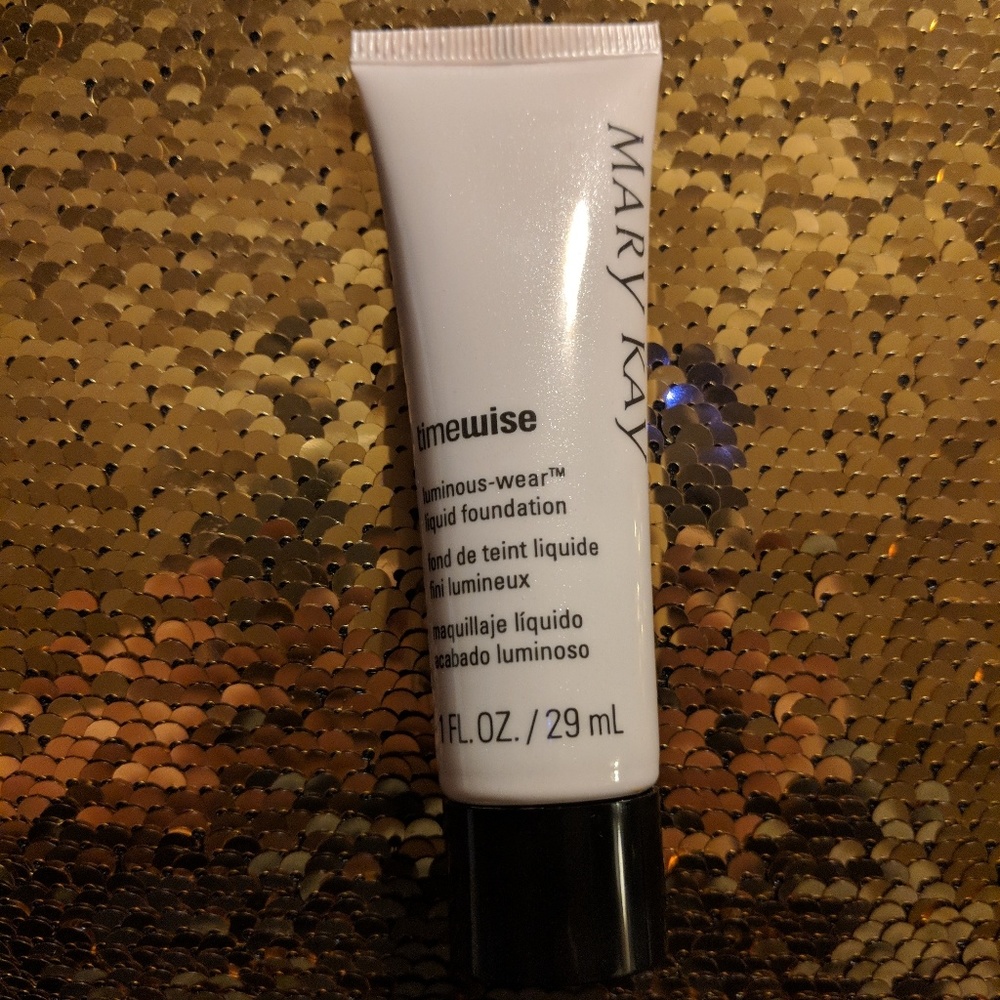 BEIGE 4 Mary Kay foundation